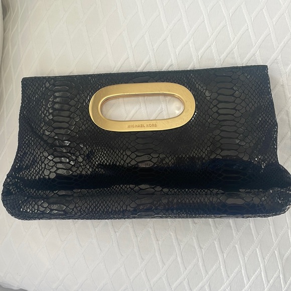 Michael Kors 🔥 Black Reptile Embossed Leather Clutch - Picture 1 of 4